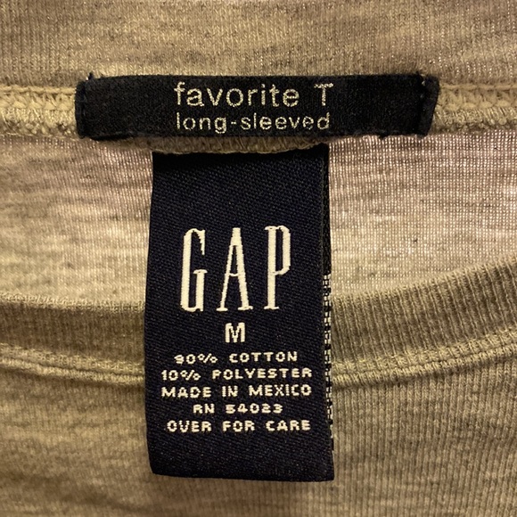 Gray GAP favorite T longsleeve - Picture 3 of 4